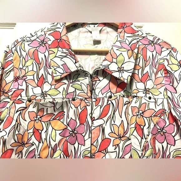 Christopher & Banks floral zip-up blazer - Picture 4 of 9